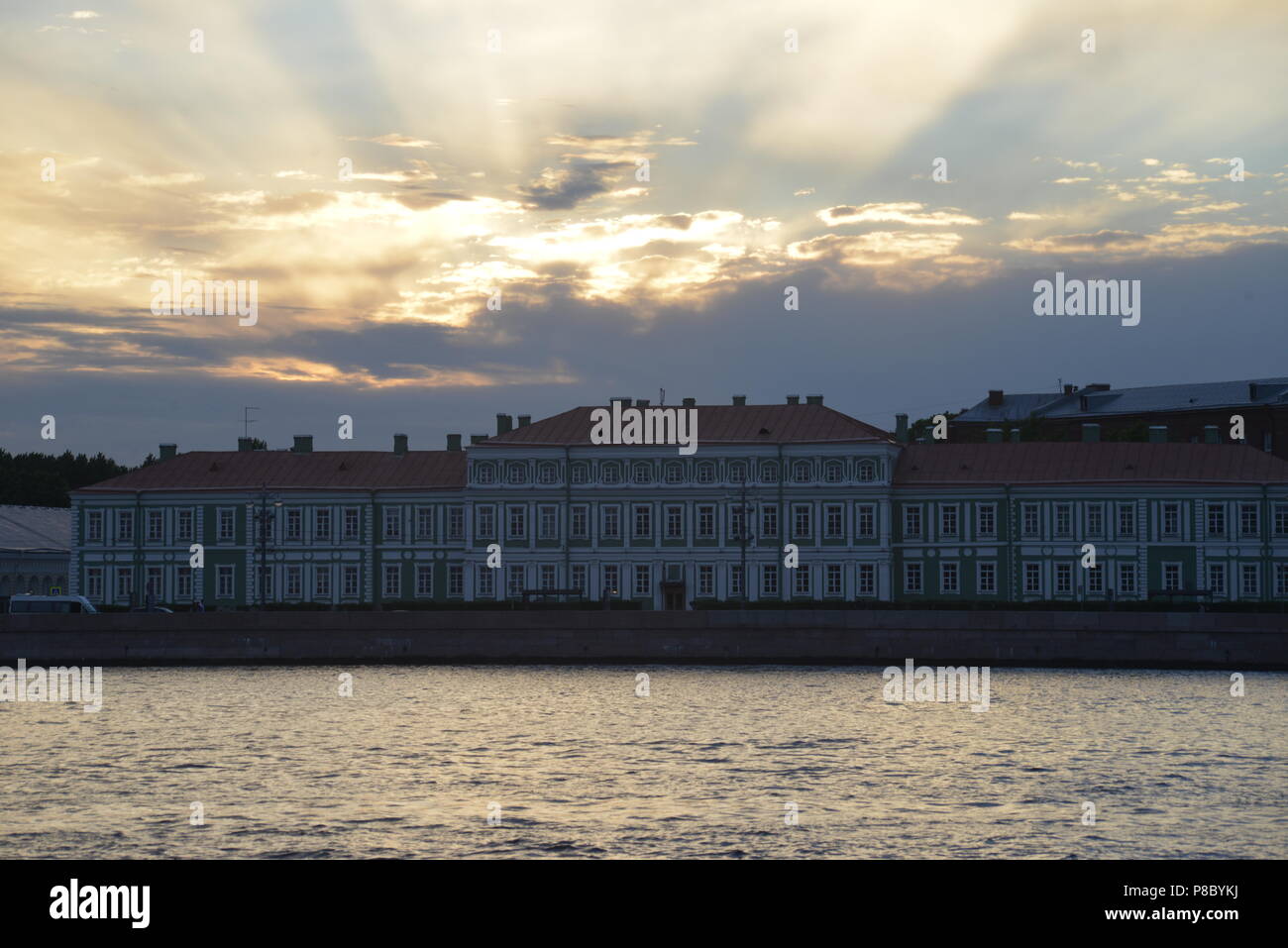 Die Stadt Sankt Petersburg in Russland, während der weißen Nächte Stockfoto