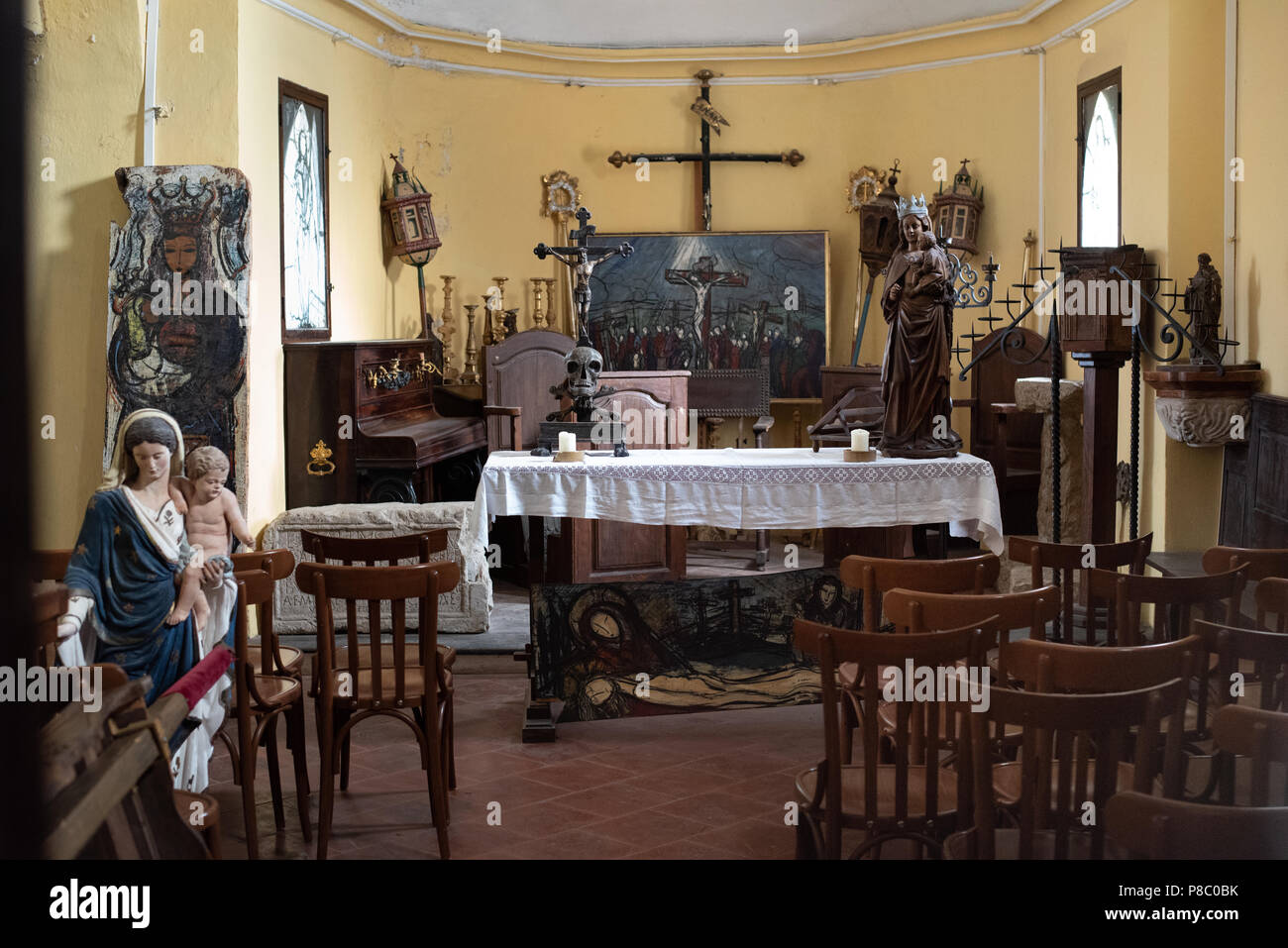 Kirche im mittelalterlichen Dorf Eze, Frankreich Stockfoto