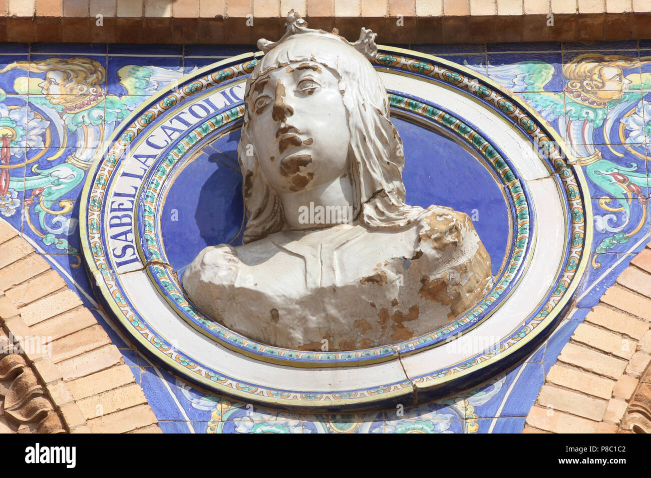 Büste der berühmten Königin Isabel la Catolica in Plaza de Espana, Sevilla, Spanien Stockfoto