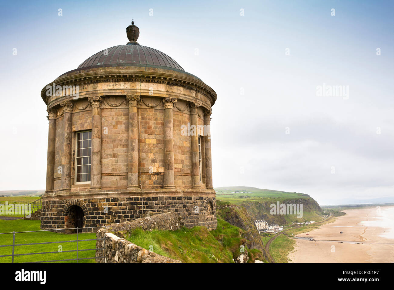 Großbritannien, Nordirland, Co Londonderry, Castlerock, Downhill Demesne, Mussenden Temple Stockfoto