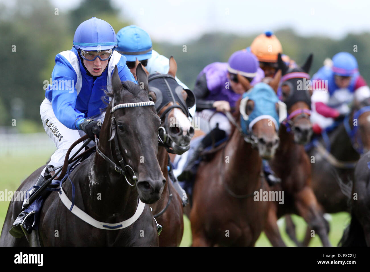 Iffezheim, Pferde und Jockeys im Rennen. Stern Focus mit Koen Clijmans vor Stockfoto