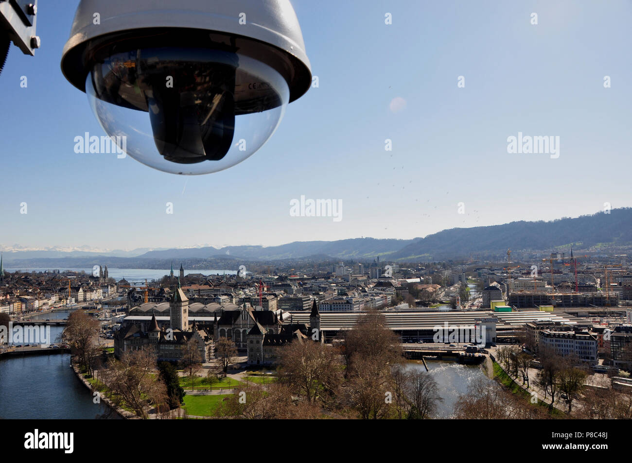 Schweiz: Die Webcam von Zürich-City Tourismus zeigt die Schönheit der Stadt  Stockfotografie - Alamy