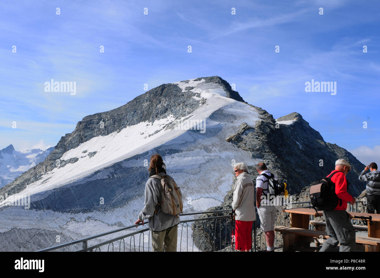 Schweizer Alpen: Aufgrund der globalen Clima ändern die Gletscher sind mit  Decken bedeckt den Permafrost zu schützen Stockfotografie - Alamy