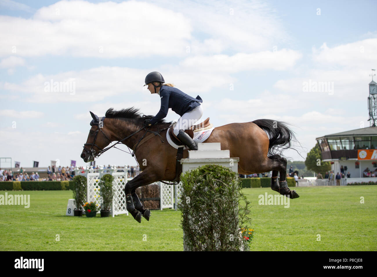 Harrogate, Großbritannien. 10. Juli 2018. Die Teilnehmer während des Großen Yorkshire Tag zeigen 2018 gesehen. Die großen YORKSHIRE zeigen Juli, 2018 Die Große Yorkshire Show ist eine legendäre dreitägige Veranstaltung und eine der größten landwirtschaftlichen Veranstaltungen in der englischen Kalender. Jedes Jahr werden mehr als 130.000 Besucher und über 8.500 Tiere laufen auf der großen Yorkshire Showground in Harrogate zu konkurrieren, Kontakte knüpfen und Feiern. Credit: Rahman Hassani/Alamy leben Nachrichten Stockfoto