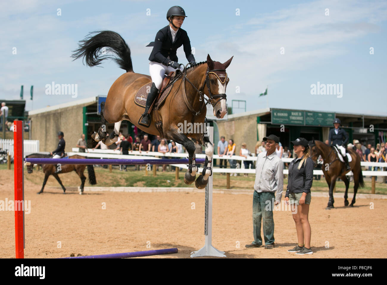 Harrogate, Großbritannien. 10. Juli 2018. Die Teilnehmer während des Großen Yorkshire Tag zeigen 2018 gesehen. Die großen YORKSHIRE zeigen Juli, 2018 Die Große Yorkshire Show ist eine legendäre dreitägige Veranstaltung und eine der größten landwirtschaftlichen Veranstaltungen in der englischen Kalender. Jedes Jahr werden mehr als 130.000 Besucher und über 8.500 Tiere laufen auf der großen Yorkshire Showground in Harrogate zu konkurrieren, Kontakte knüpfen und Feiern. Credit: Rahman Hassani/Alamy leben Nachrichten Stockfoto