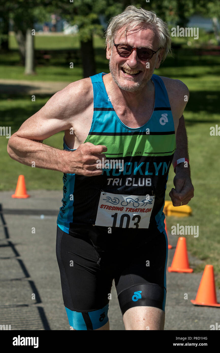 Richard Brotherton competiting im Segment im Jahr 2018 Stissing Triathlon Stockfoto