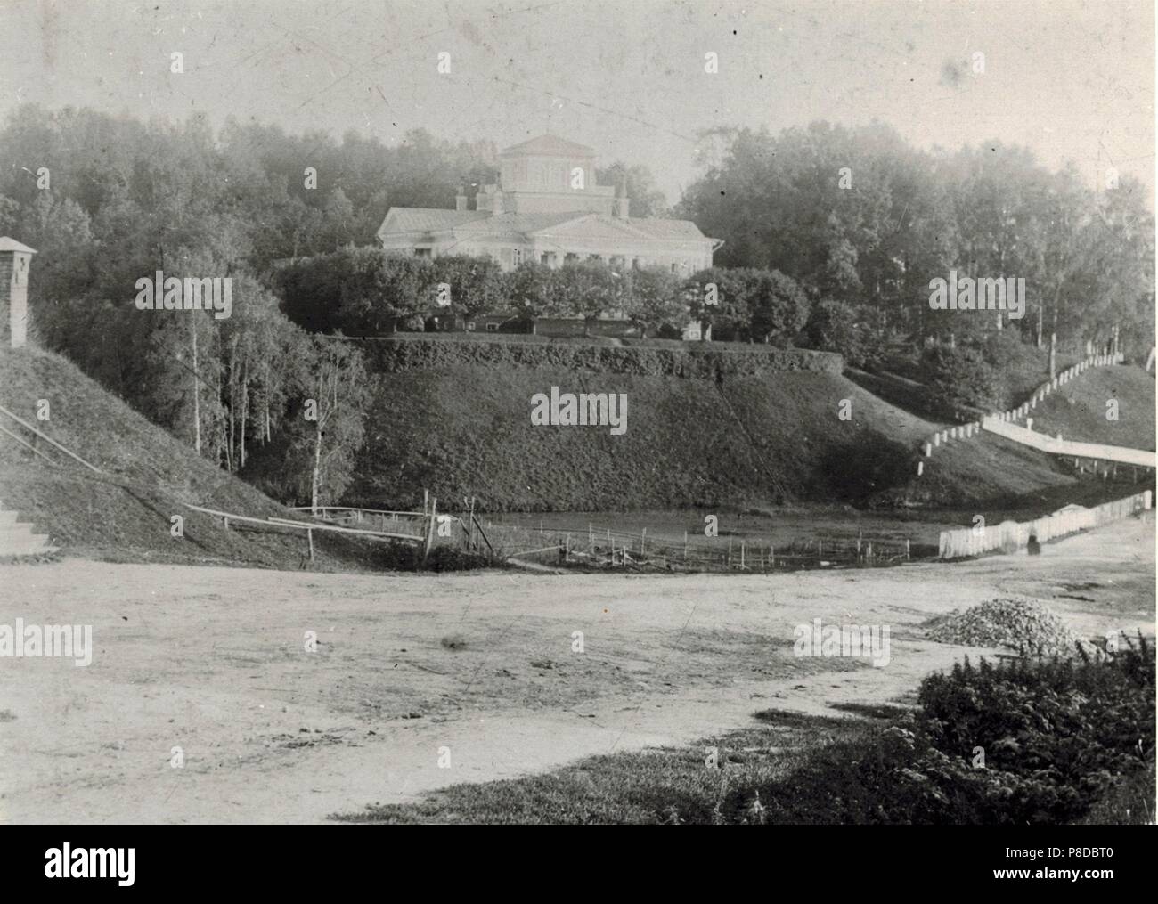 Das Manor House 'Rozhdestveno'. Museum: Museum der regionalen Studien, Rozhdestveno. Stockfoto