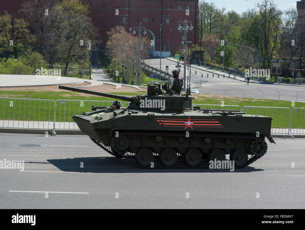 Moskau, Russland - Mai 07, 2017 Airborne combat Fahrzeug BMD-4 während der Generalprobe des militärischen Parade zum Tag des Sieges in Moskau. Stockfoto