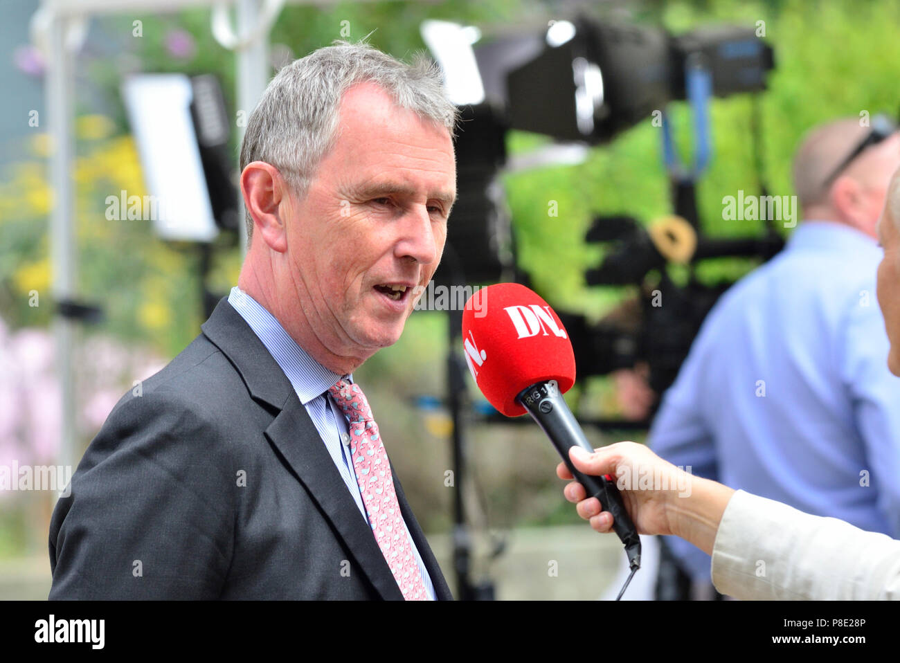 Nigel Evans MP (Con: Ribble Valley) am Westminster College Green, Juli 2018 Stockfoto