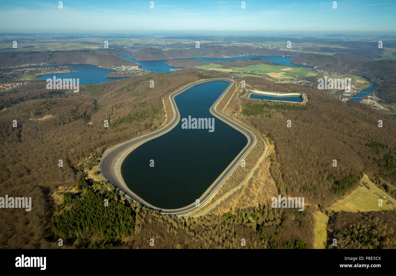Luftaufnahme, hohe Lagerung Becken, Wasserspeicher, hinter Edersee, Edertal, Nordhessen, Hessen, Deutschland Stockfoto