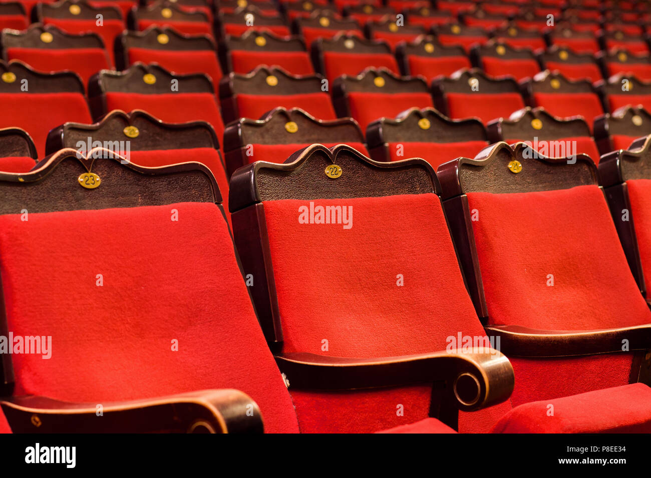 Roten Stuhl im Theater Stockfoto