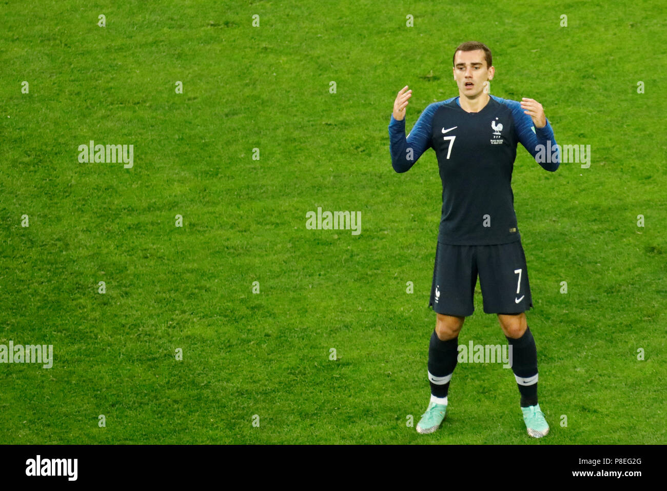 Sankt Petersburg Russland Juli 10 Antoine Griezmann Frankreichs Nationalmannschaft Reagiert Wahrend Der Fifa Wm 2018 Russland Semi Finale Zwischen Frankreich Und Belgien Bei Saint Petersburg Stadion Am 10 Juli 2018 In