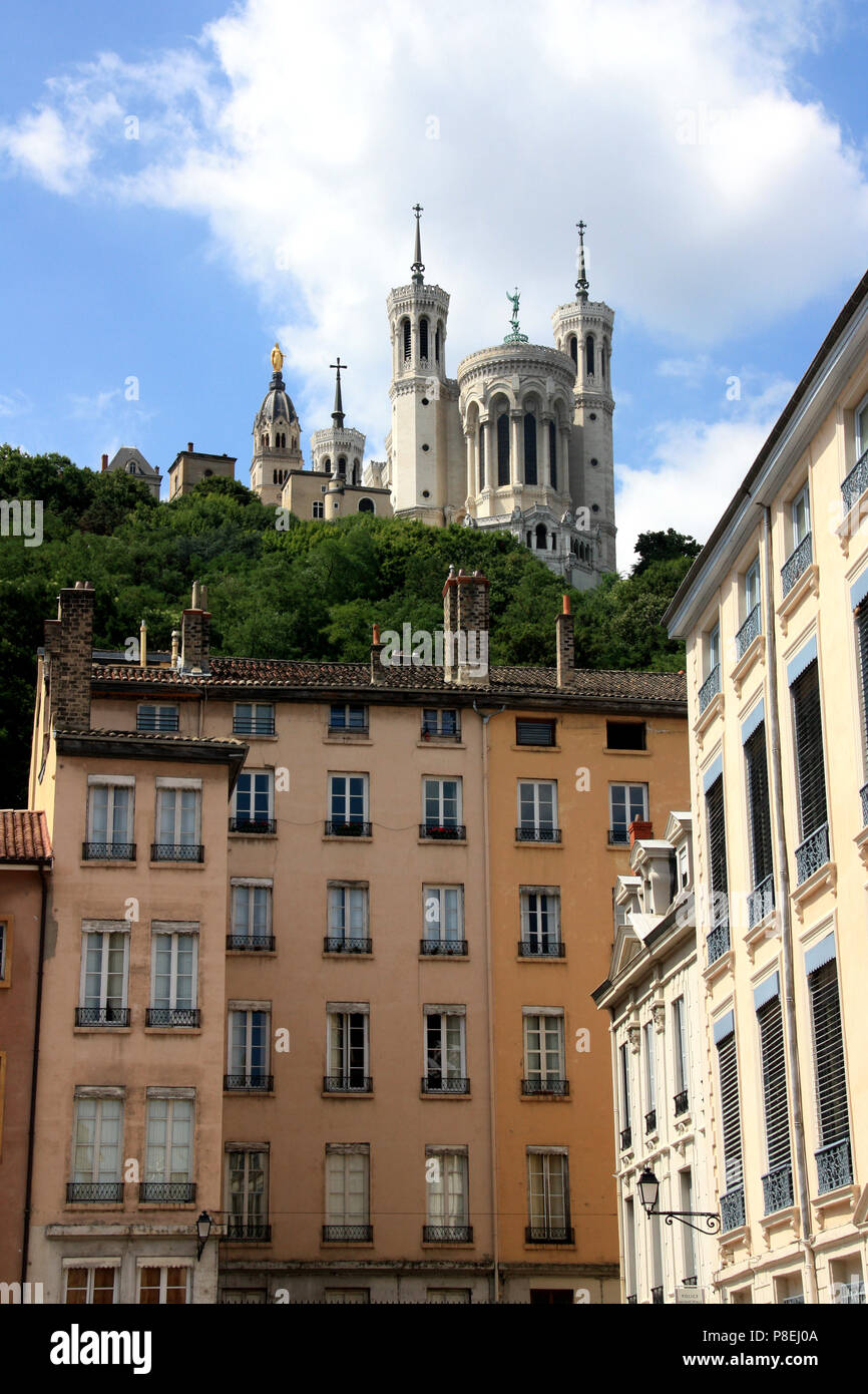 Basilika Notre-Dame de Fourvière mit Blick auf Lyon, Frankreich Stockfoto