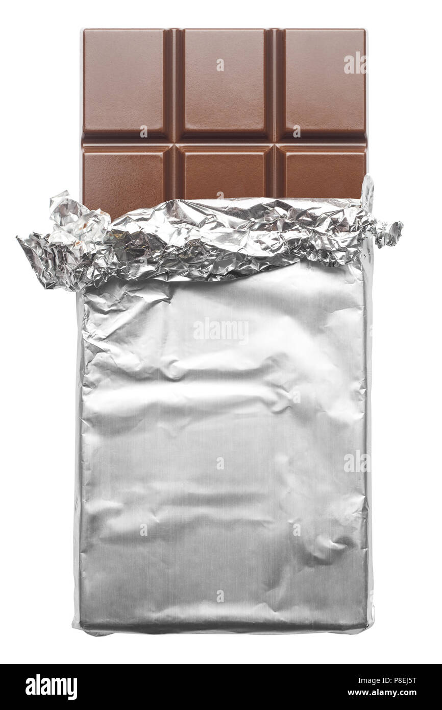 Schokolade, die von einer Folie umhüllt, Beschneidungspfade, auf weißem Hintergrund Stockfoto
