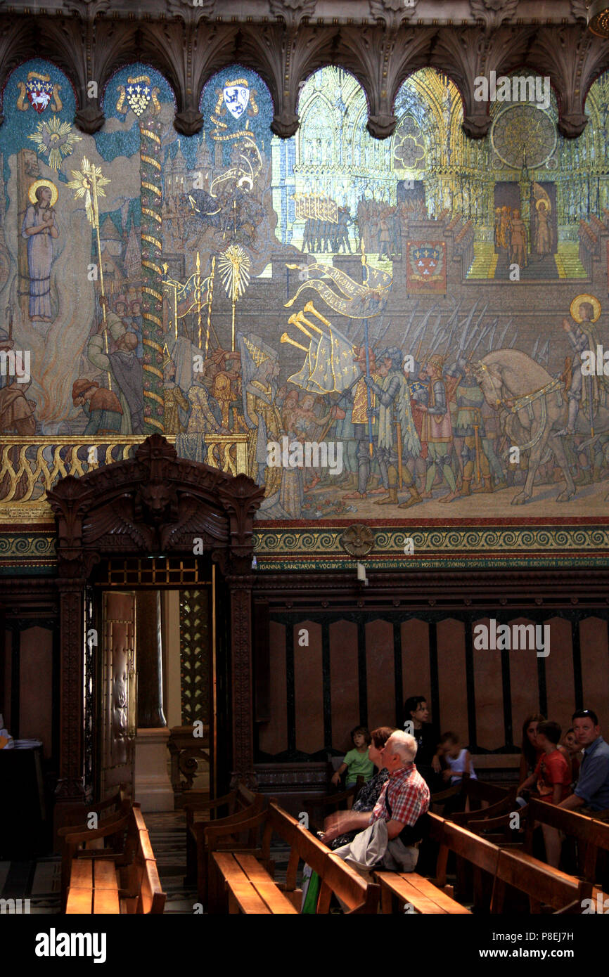 Mosaiken im Inneren der Basilika Notre-Dame de Fourvière in Lyon, Frankreich Stockfoto