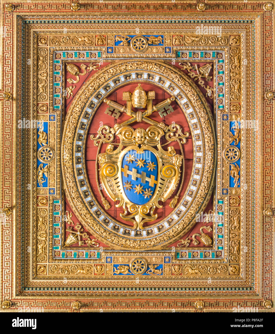 Papst Clemens VIII. Familie Aldobrandini Wappen in der Lateranbasilika in Rom. Stockfoto