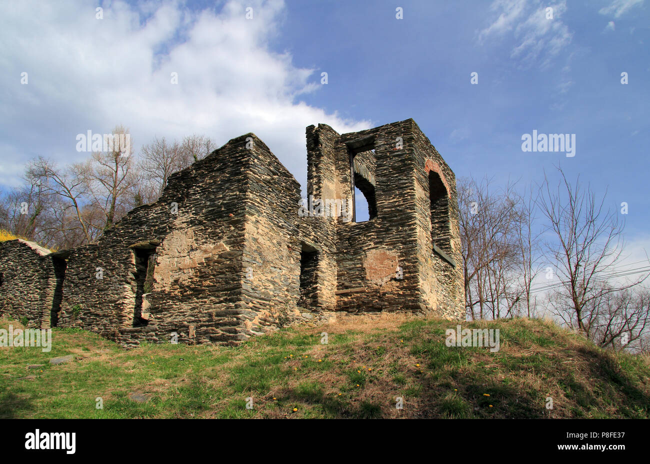 Die Ruinen der St. John's Episcopal Church sind eine der zahlreichen historischen Sehenswürdigkeiten entlang der Appalachian Trail in Harpers Ferry, West Virginia Stockfoto