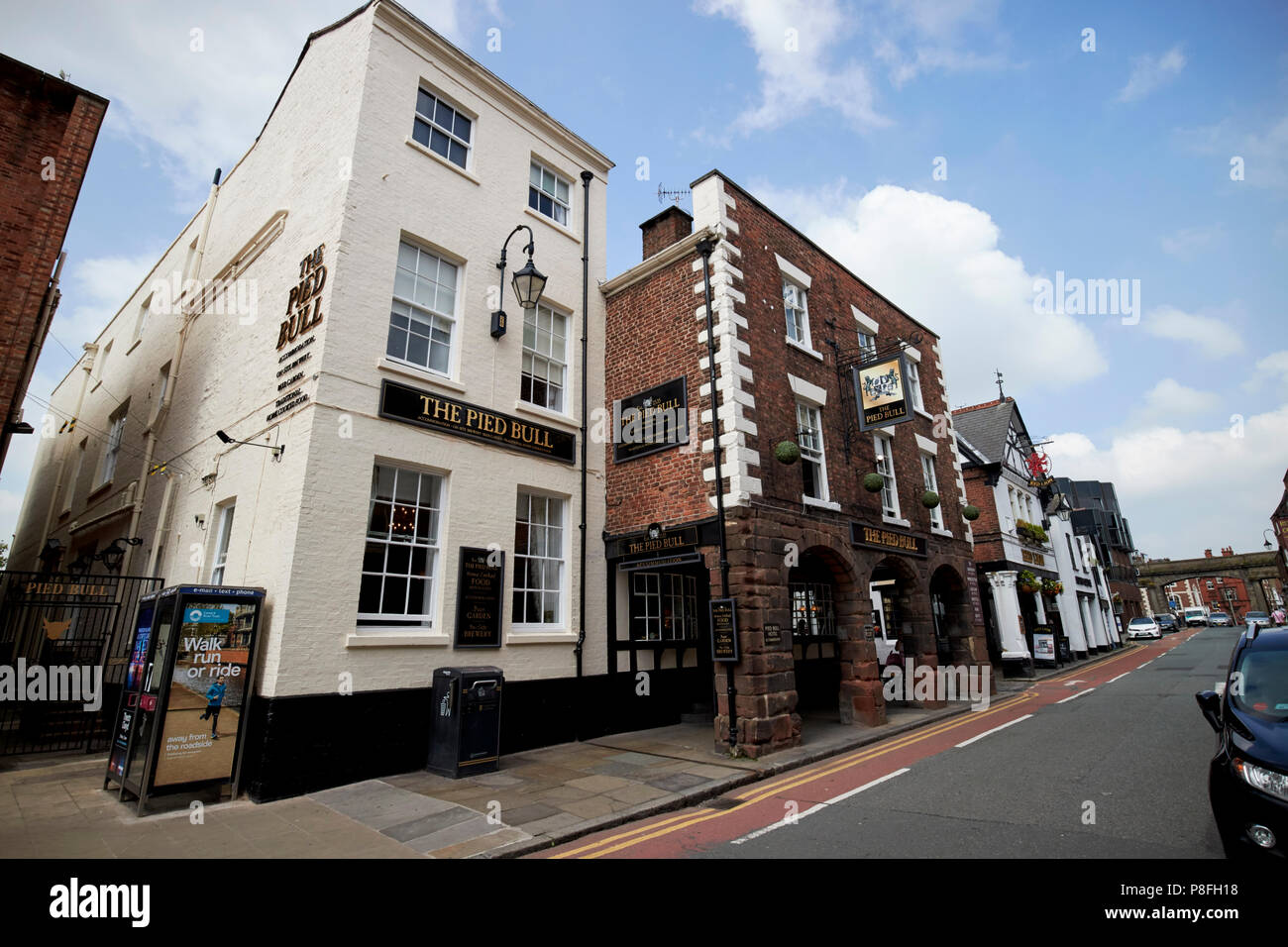 Die Pied Bull Pub auf Northgate Street sagte der Älteste lizenzierte Haus in Chester Cheshire England Großbritannien zu werden. Stockfoto