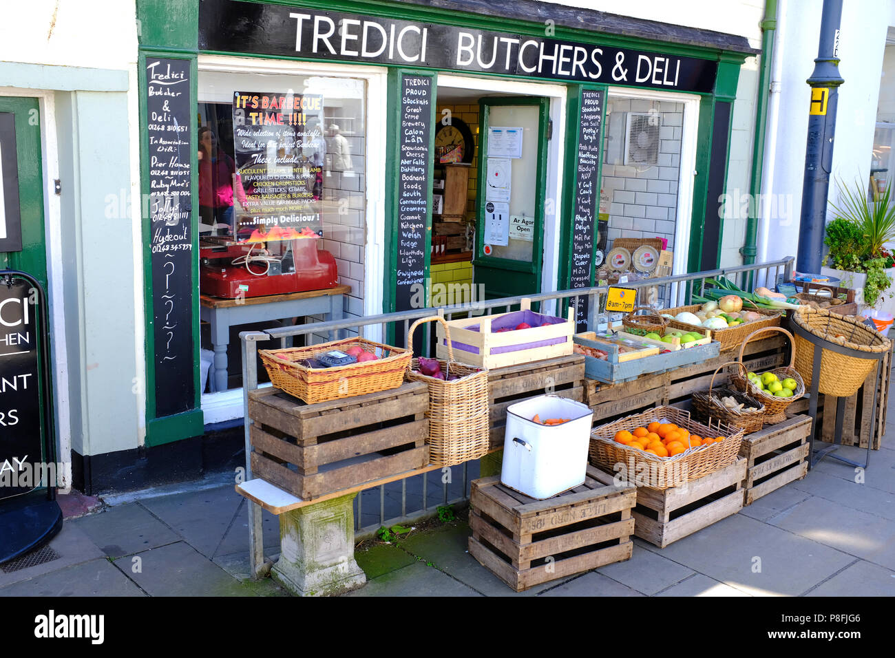 Metzger shop in Beaumaris North Wales UK Stockfoto