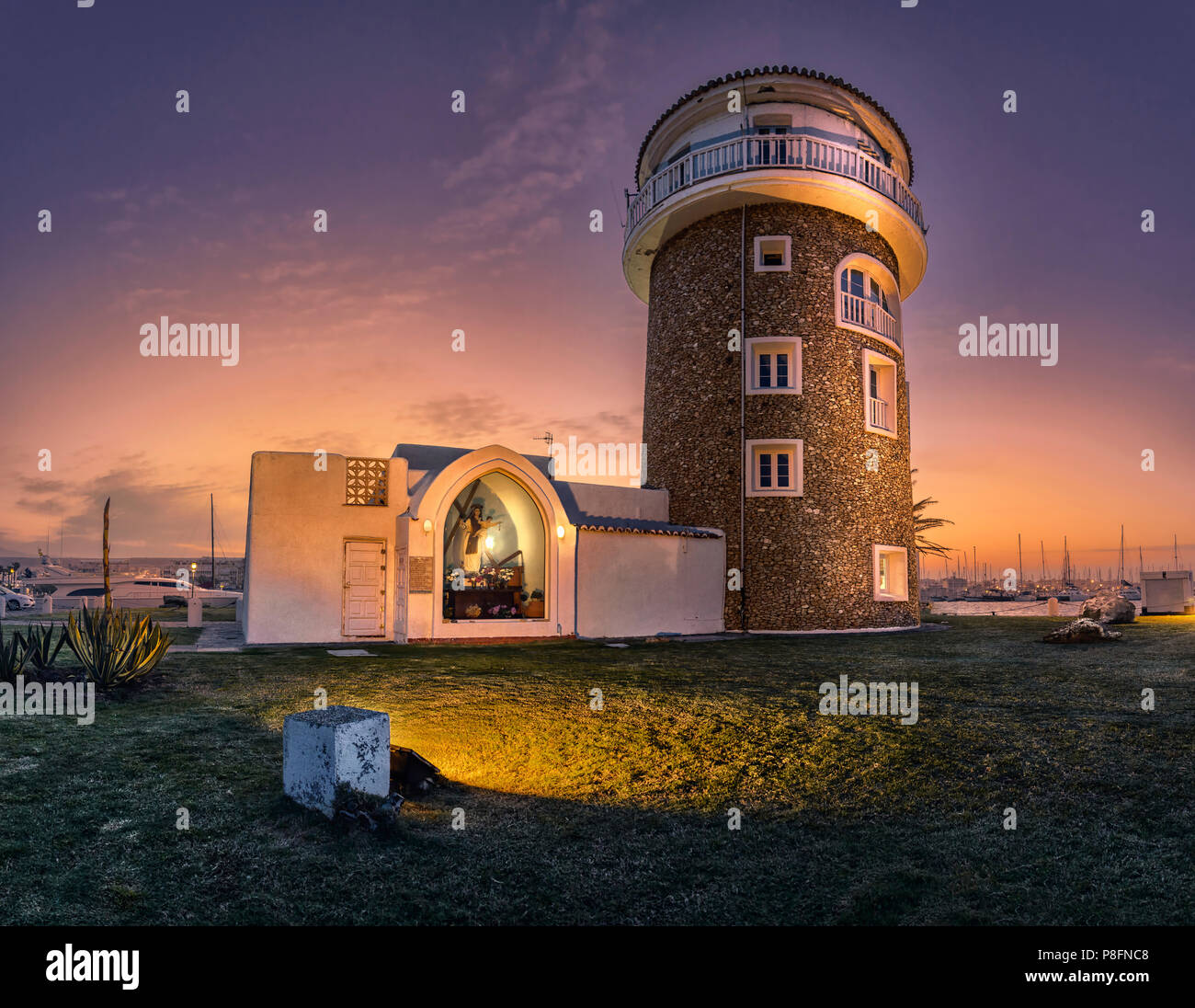 Wachturm am Almerimar Hafen an der Costa del Almeria in Spanien Stockfoto