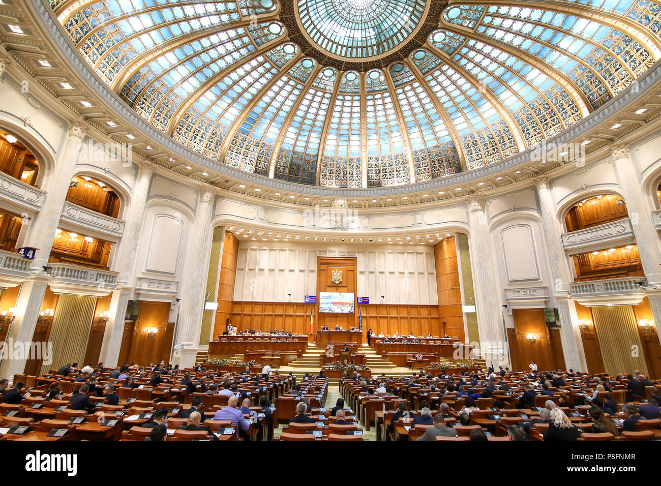 Bukarest, Rumänien - 9. Juli 2018: Mitglieder der Abgeordnetenkammer (einer der beiden Kammern des rumänischen Parlaments, der Andere ist der Senat) Stockfoto