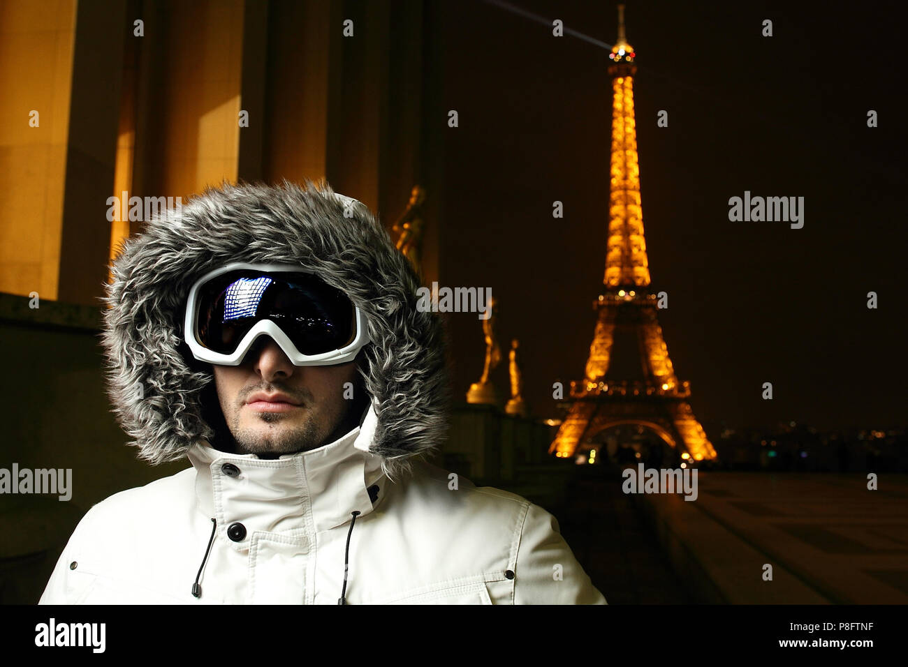 Beste Eiffelturm Foto bei Nacht Landschaft mit Paris City lights Stockfoto