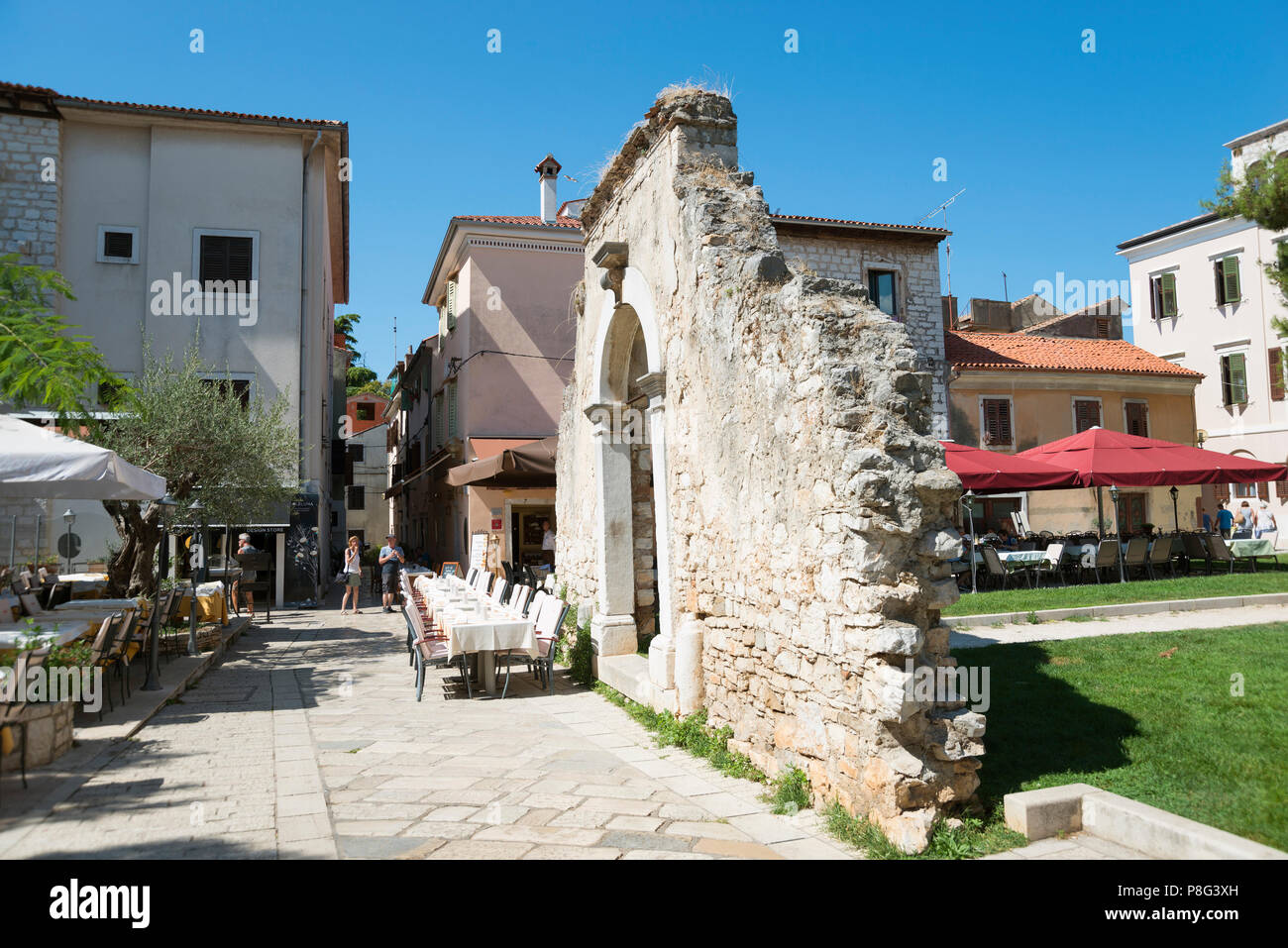 Stadtmauer, Altstadt, Porec, Istrien, Kroatien Stockfoto