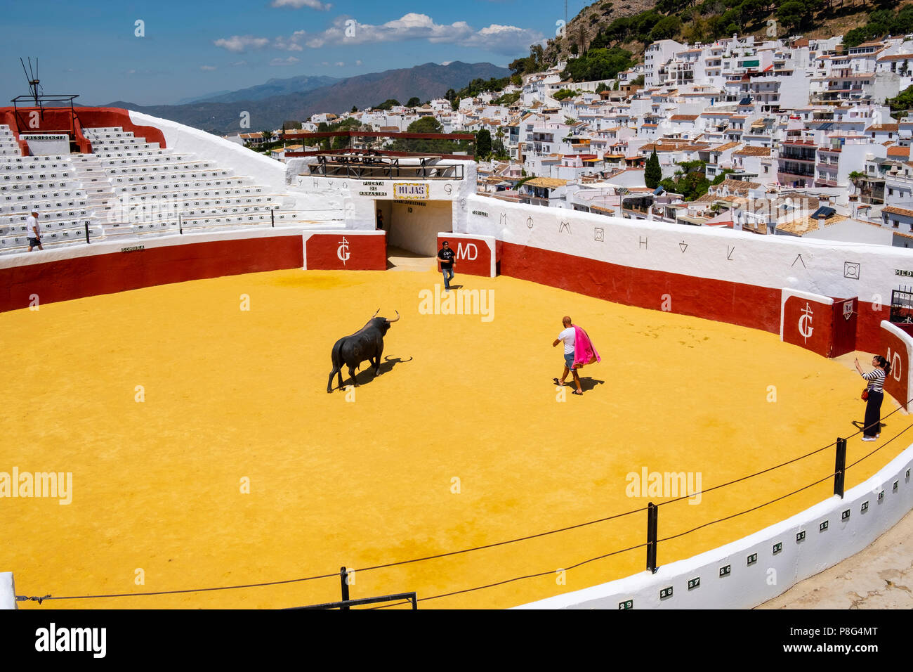 Stierkampfarena, typische weiße Dorf Mijas. Costa del Sol, Málaga Provinz. Andalusien, Süd Spanien Europa Stockfoto