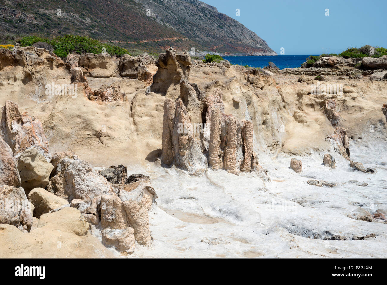 Der versteinerte Wald in der Nähe von Agia Maria, Lakonien, Peloponnes, Griechenland Stockfoto