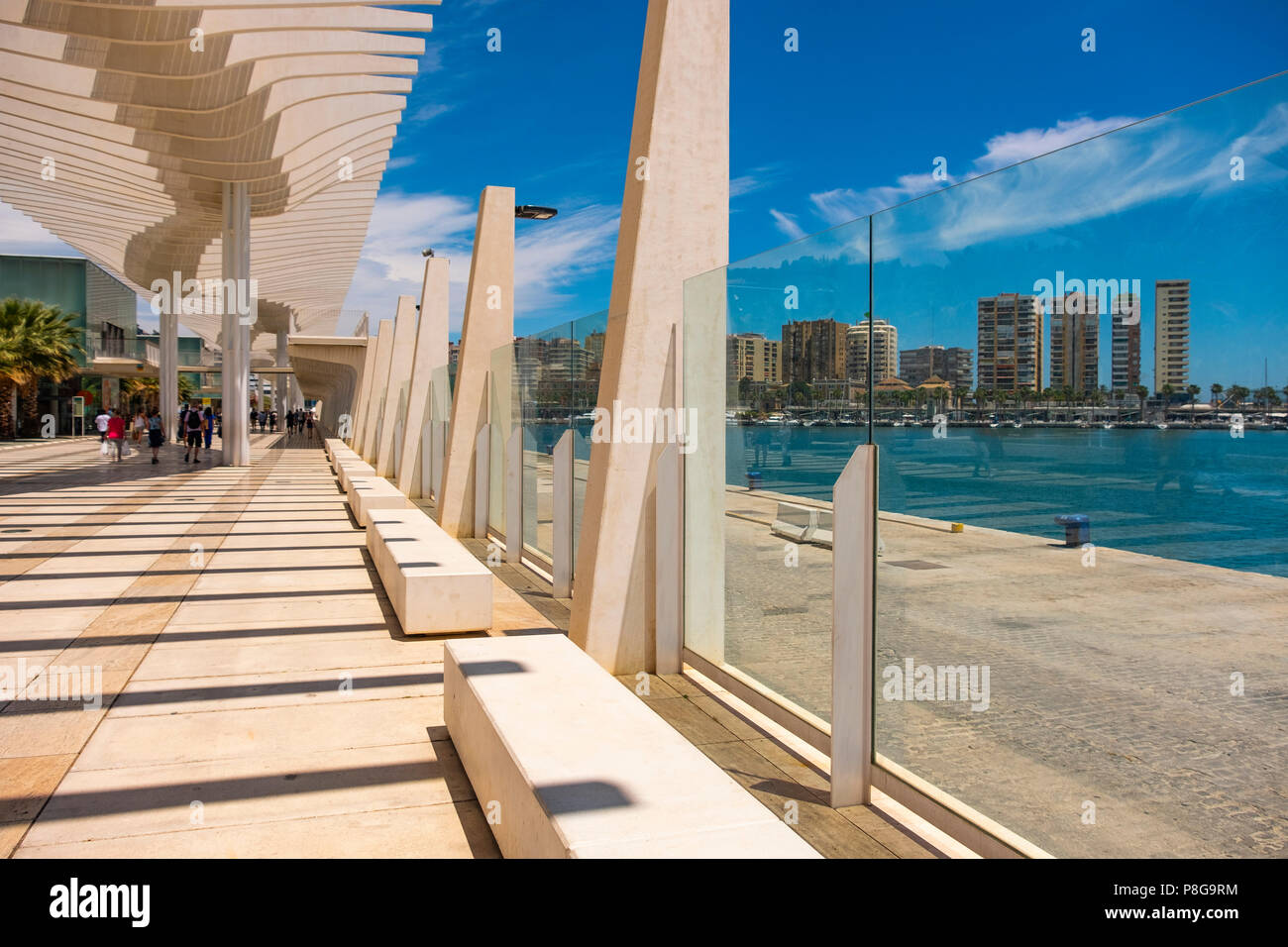Muelle Uno. Dock ein. Promenade am Hafen, Malaga Stadt. Costa del Sol, Andalusien. Im südlichen Spanien Europa Stockfoto