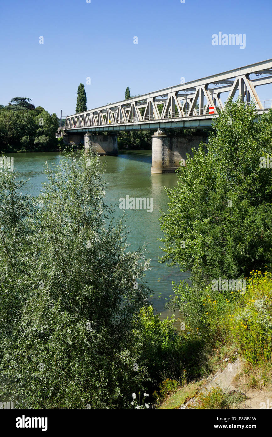 Eisenbahnbrücke, Collonges-au-Mont d'Or, Frankreich Stockfoto