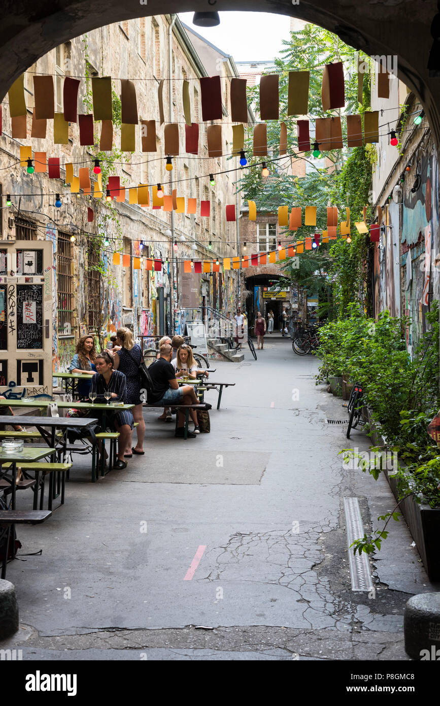 Berlin. Deutschland. Innenhof von Haus Schwarzenberg Rosenthaler Straße, am Hackeschen Markt. Stockfoto