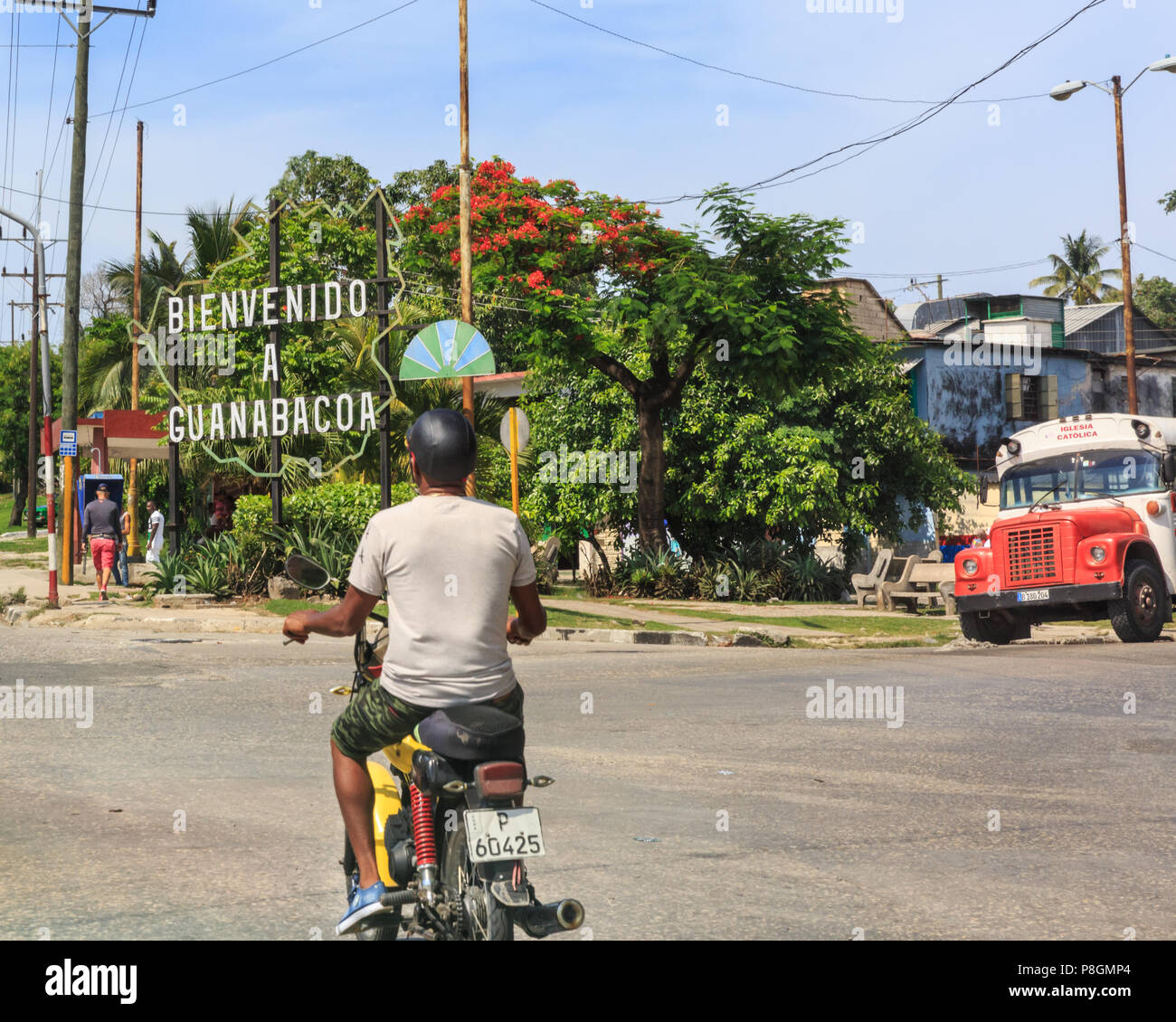 Straßenszene in Guanabacoa, Havanna, Kuba Stockfoto