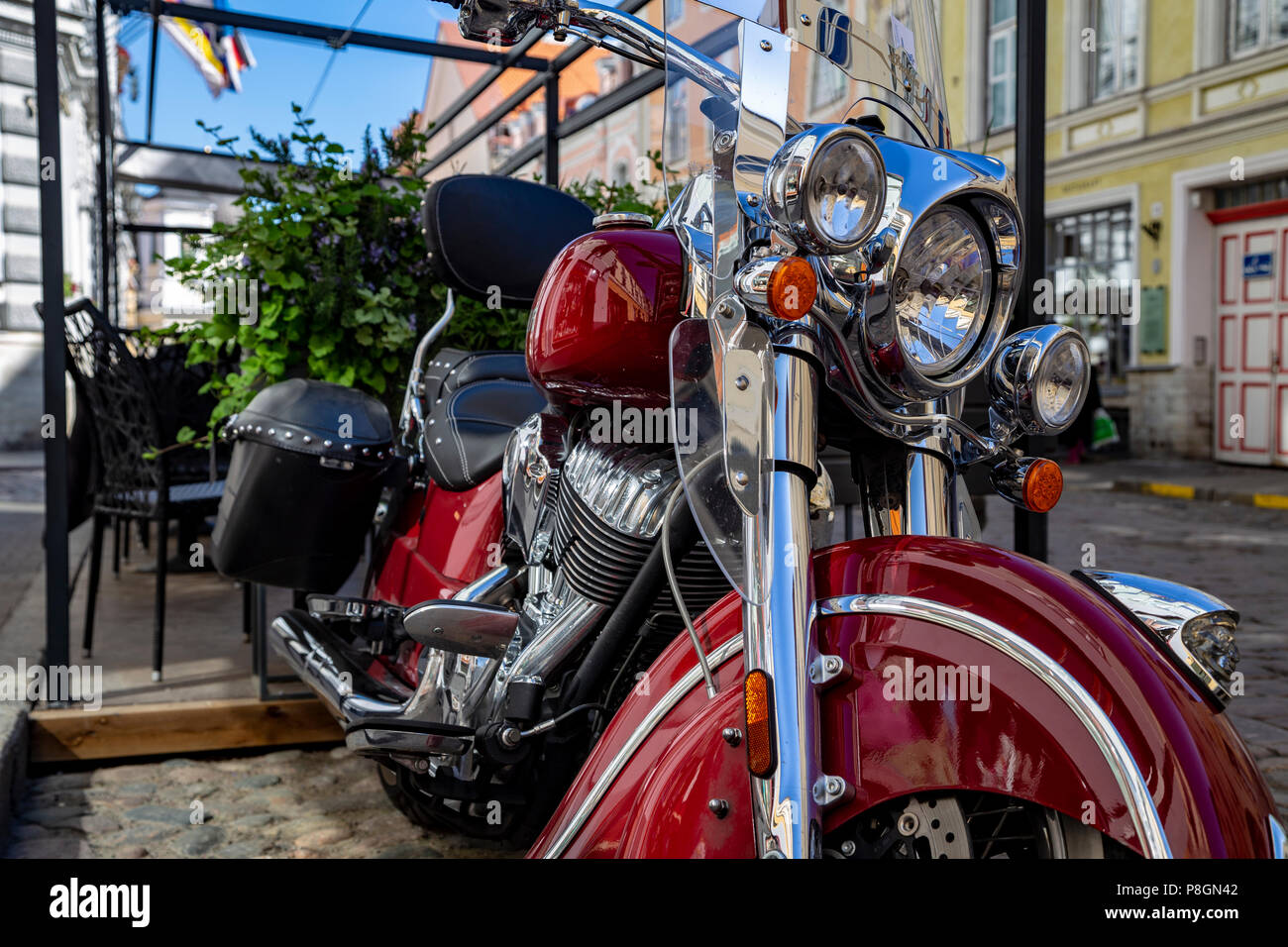Bmw Motorrad auf der Straße von Tallin, Estland Stockfotografie - Alamy