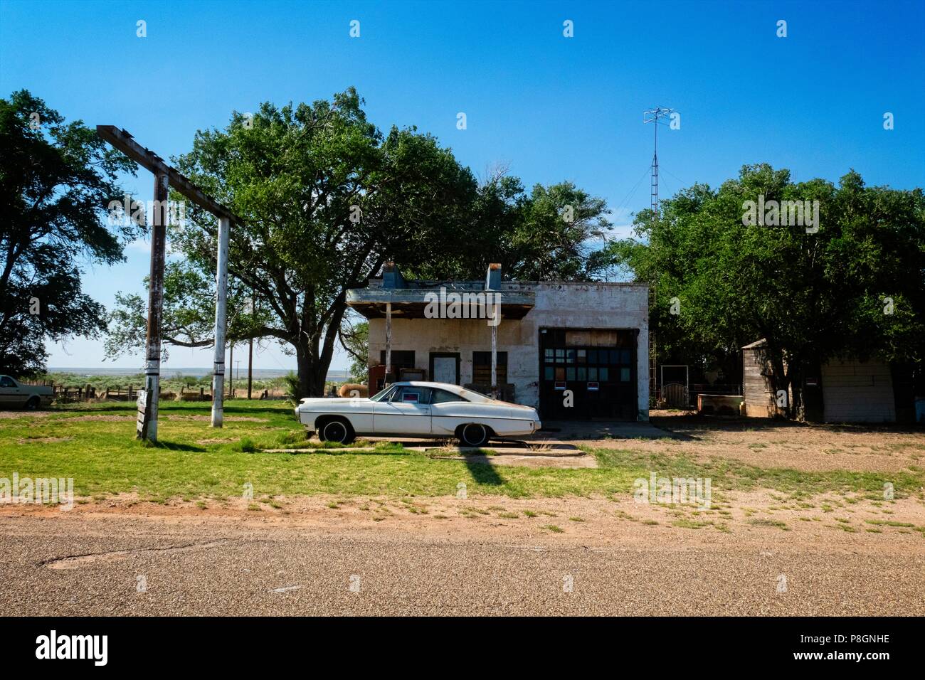 Eine der vielen verlassenen Gebäude entlang der Route 66 gefunden, "die Mutter", New Mexico Stockfoto