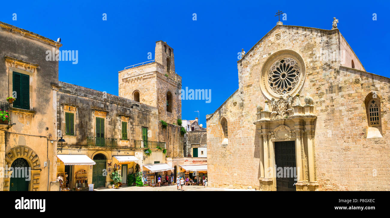 Wahrzeichen von Italien, Ansicht mit mittelalterlichen Kathedrale in Otranto, Lecce, Apulien, Italien. Stockfoto