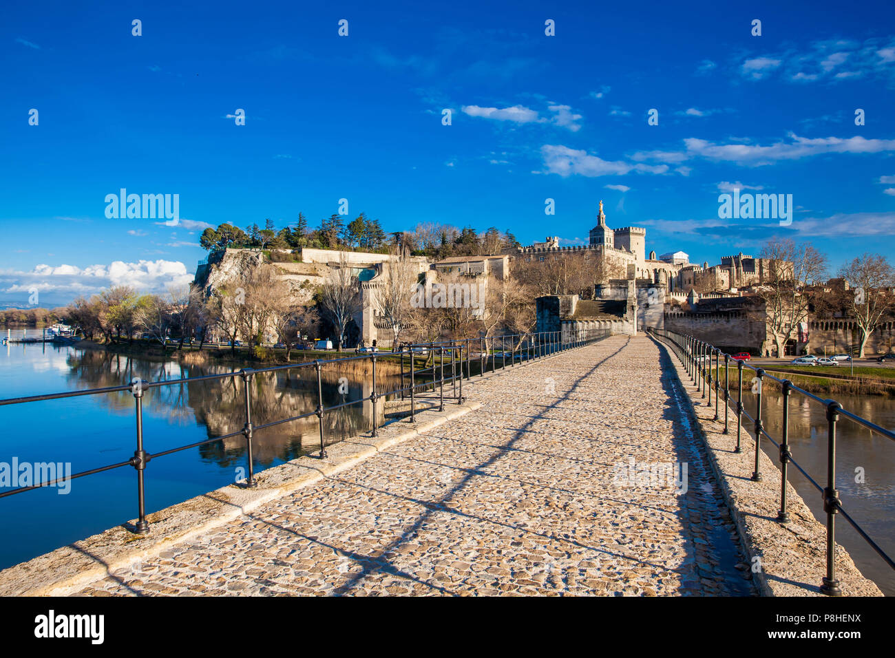 Auch die berühmte Brücke von Avignon Pont Saint-Benezet bei Avignon Frankreich Stockfoto