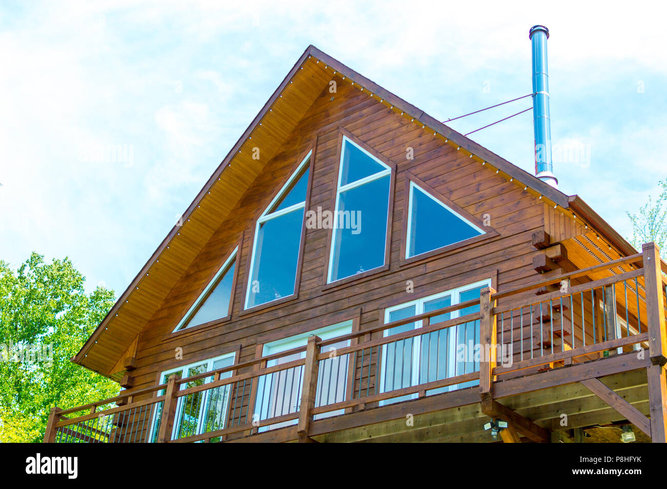 Ferienwohnung Ferienhaus Aus Holz Im Wald In Quebec Kanada Stockfotografie Alamy