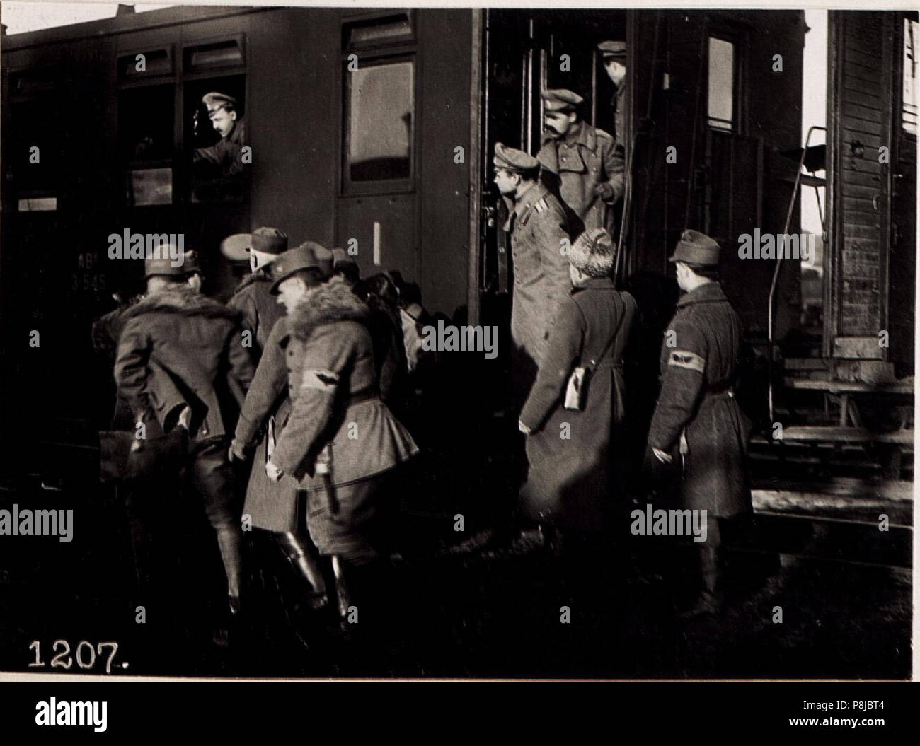 . 566 ukrainische Offiziere am Bahnhof in Wladimir-Wolynskij. (BildID) 15711582 Stockfoto