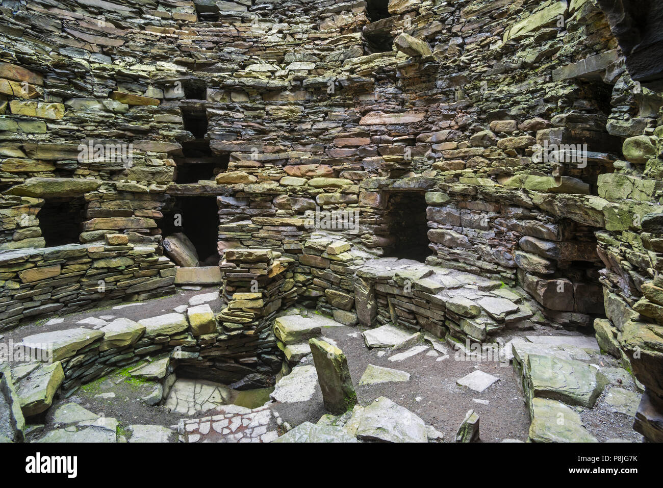 Innenraum der Mousa Broch, höchste Eisenzeit broch und eine der am besten erhaltenen prähistorischen Bauten, Shetlandinseln, Schottland, Großbritannien Stockfoto