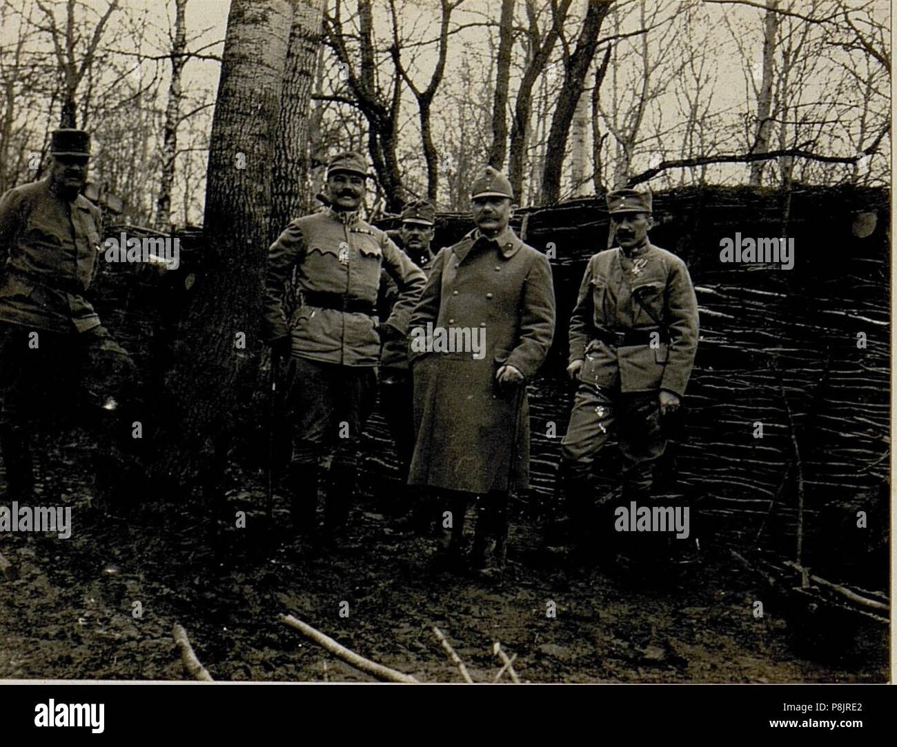 . 526 Sr. Exzl. F.M.L. HOFMANN bei der Inspizierung der Stellungen. (BildID) 15523324 Stockfoto