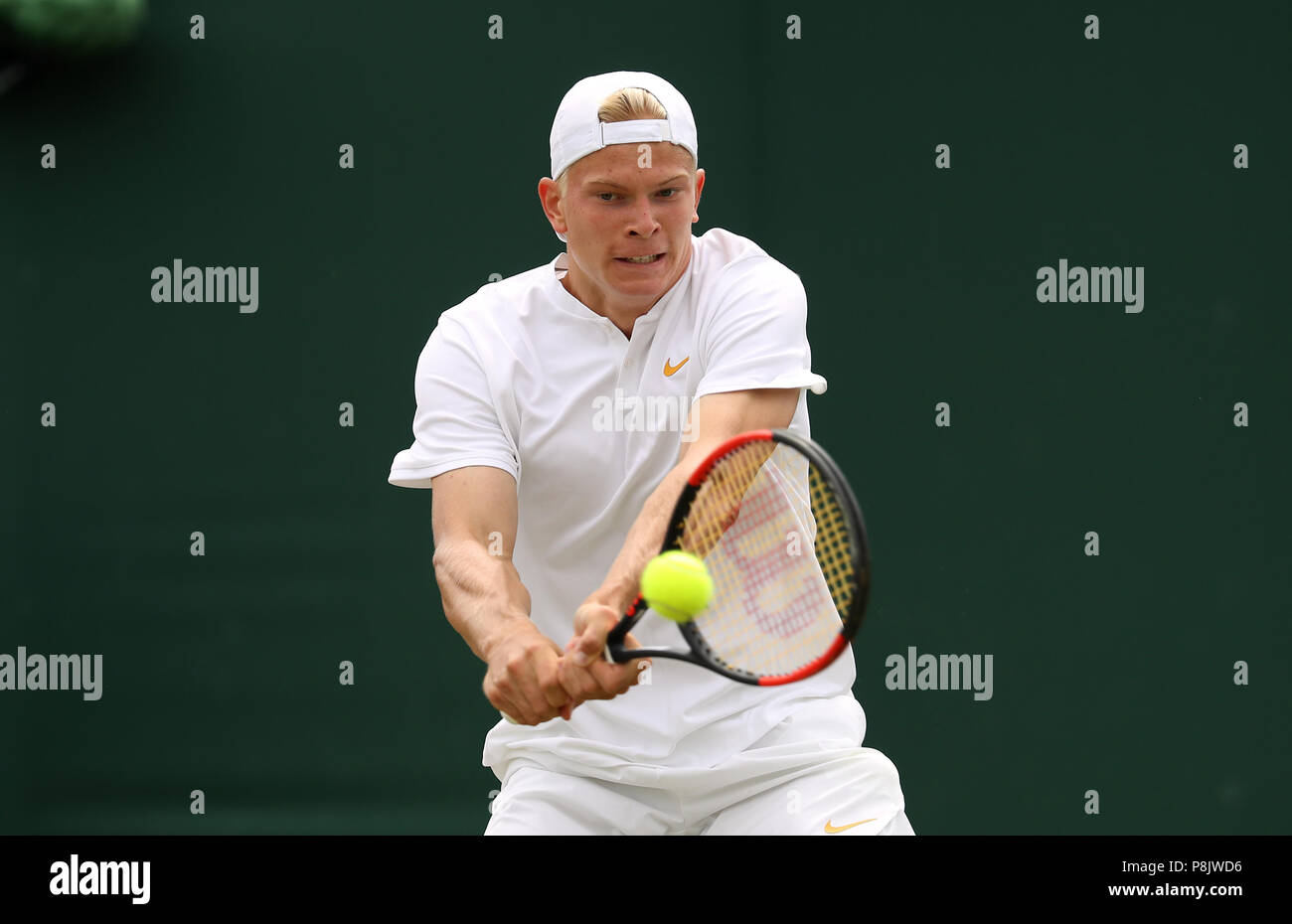 Anton Matusevich in Aktion am Tag zehn der Wimbledon Championships in der All England Lawn Tennis und Croquet Club, Wimbledon. Stockfoto