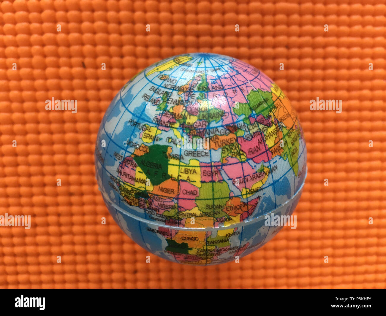 Karte weltweit Globus wie ein Ball Stockfoto