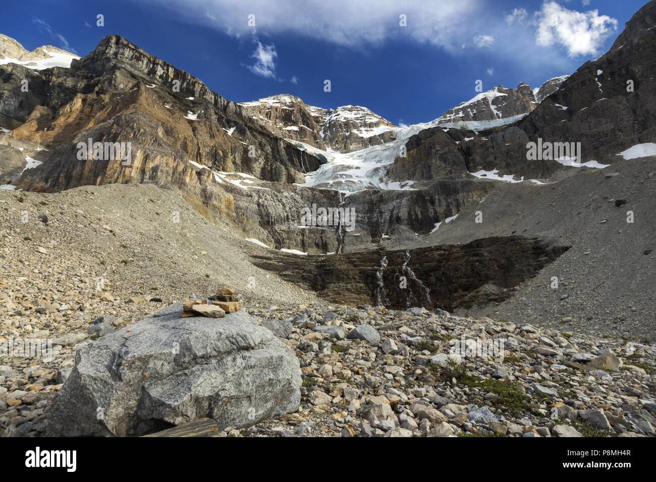 Kanadische Rocky Mountains, Stanley Glacier Wanderweg. Blue Skyline, Kootenay National Park, British Columbia Stockfoto