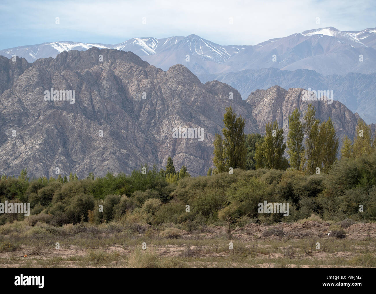 Der Blick entlang der malerischen Route 76, in La Rioja Provinz, Argentinien. Stockfoto