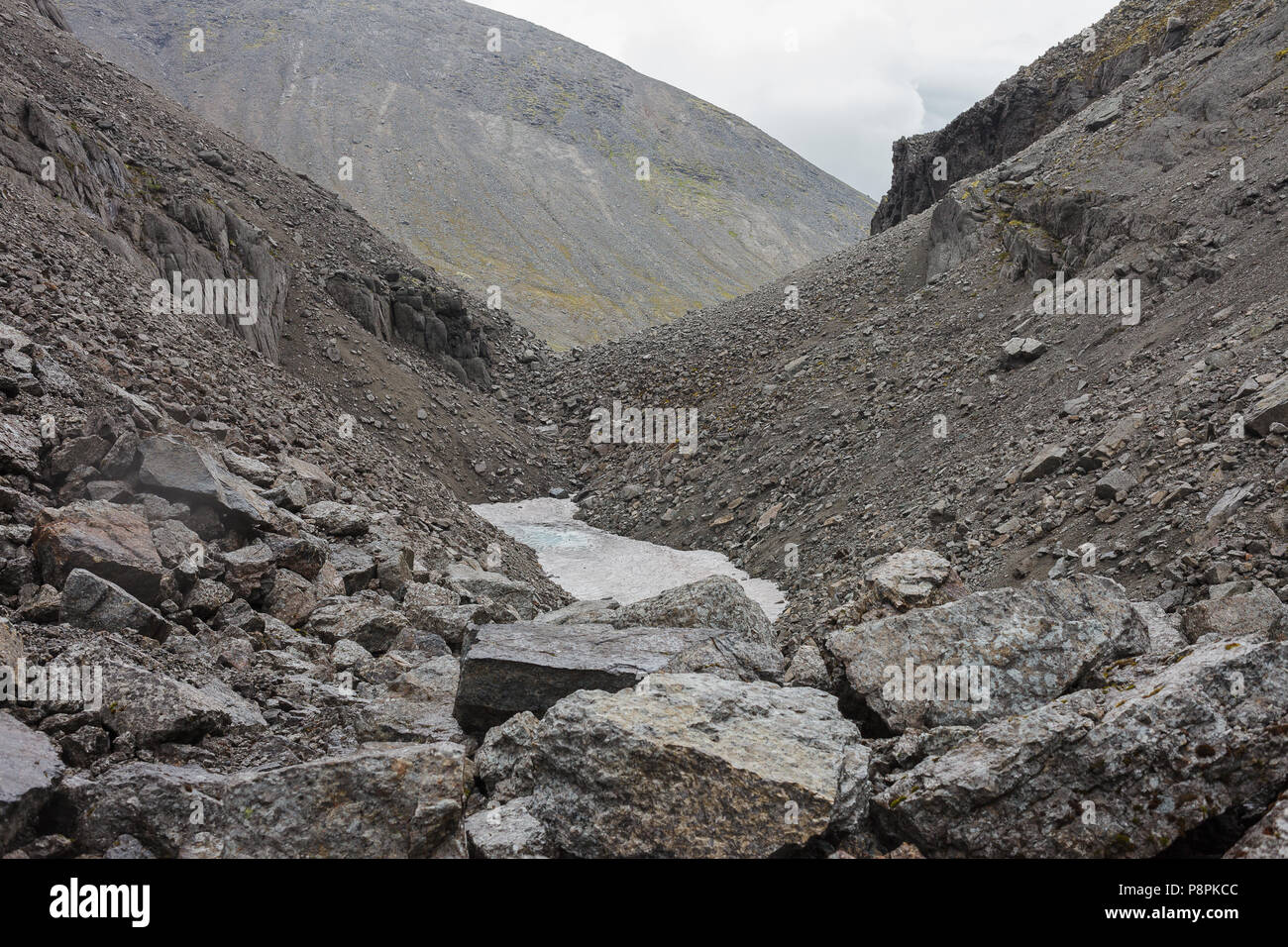 Mountain Pass in der Polarregion. Stockfoto