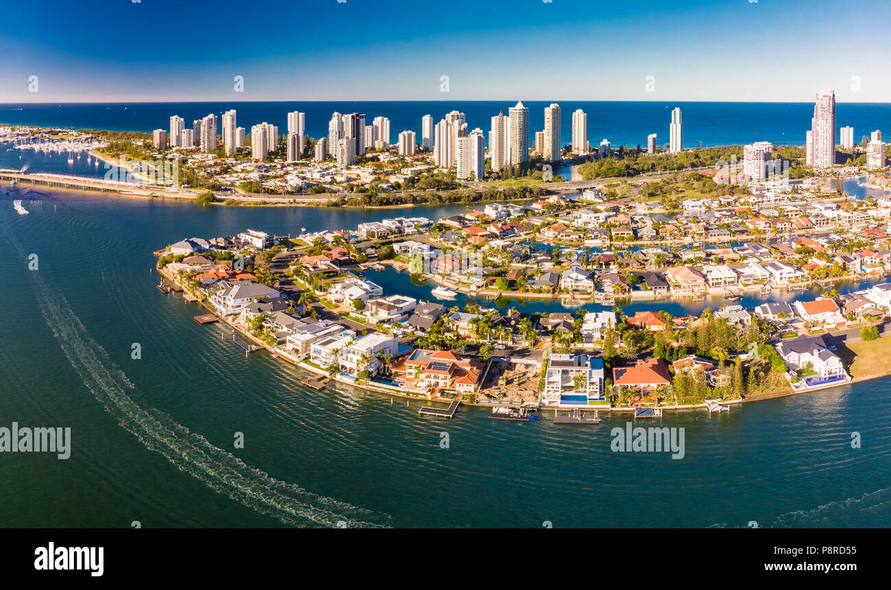 Luftbild von Surfers Paradise und Southport an der Gold Coast Stockfoto