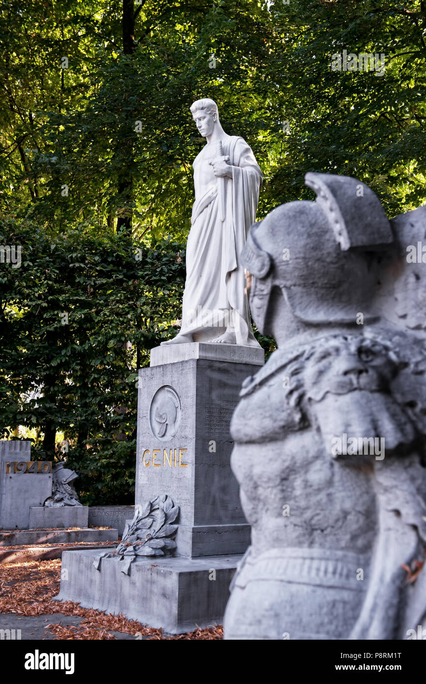 Brüssel, Belgien. Juli 11, 2018. Gedenkstätte für die Opfer der Kriege des XX Jahrhunderts auf dem Boulevard Brand Whitlock Stockfoto