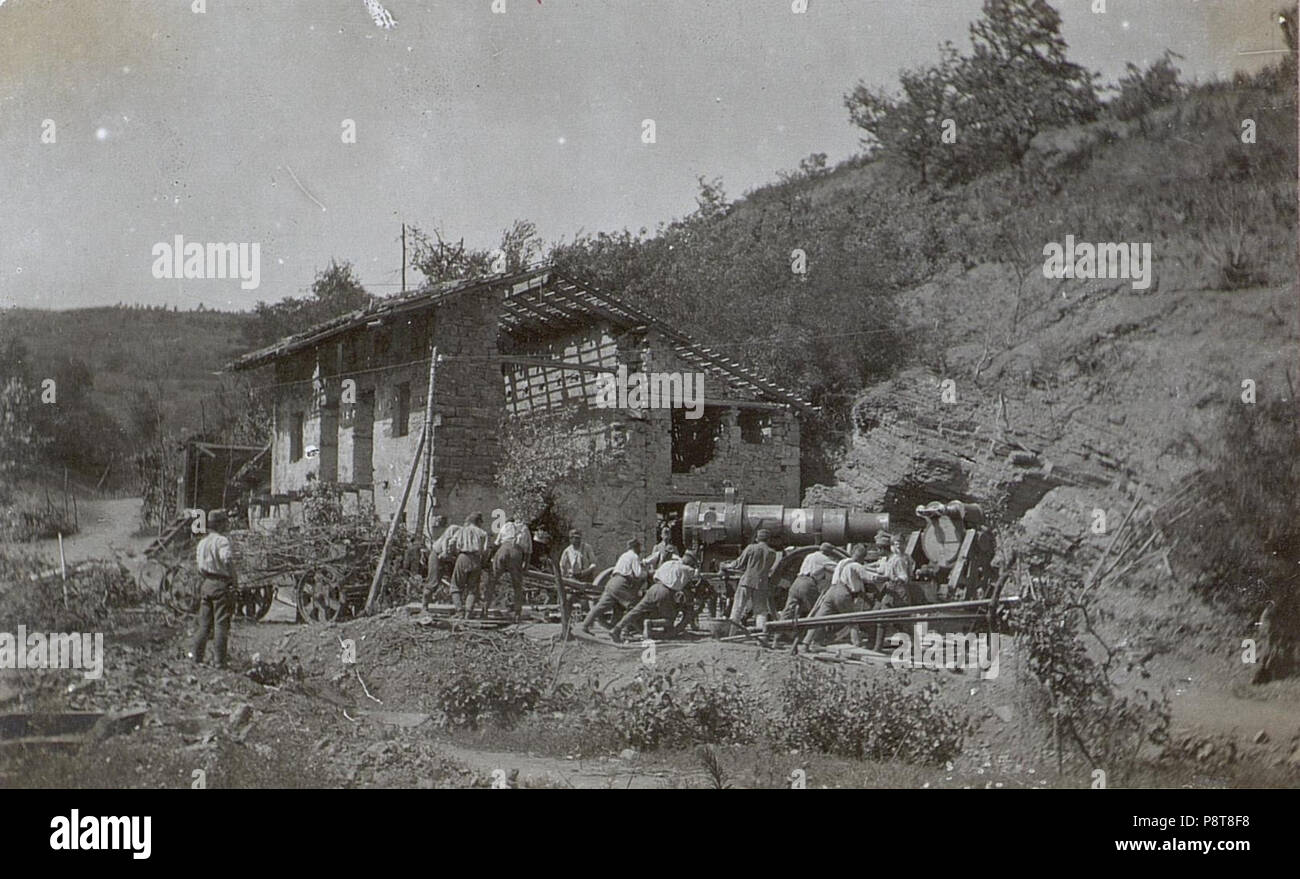 20 30,5 cm Mörser wird bei Prvacina in Stellung Referenzen 18.6.1917. (BildID) 15596426 Stockfoto