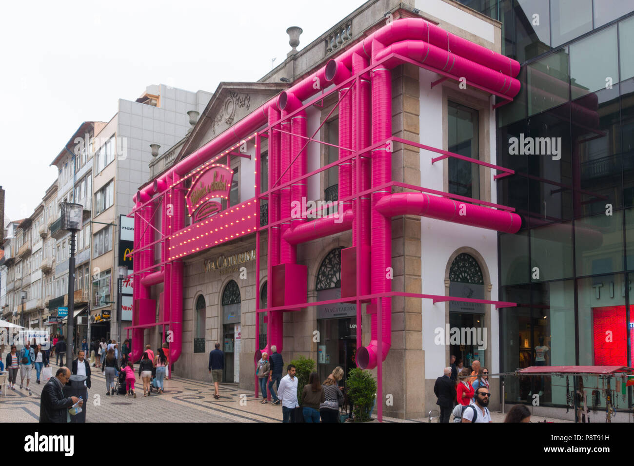 Via Catarina Einkaufspassage in Porto, Portugal Stockfoto